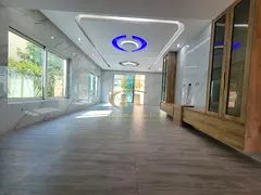 Single Row | Corner Unit | Newly Upgraded | Elegant Villa