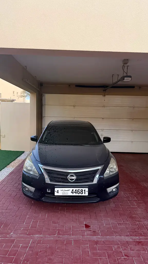 Nissan Altima 2016 — photo 1 of 7