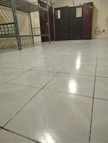 Burdubai Nr. Sharaf DG metro big room attach bathroom balcony available monthly for bachelors