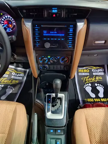 2019 Toyota FORTUNER 照片 7
