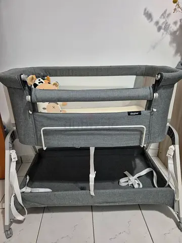 Giggles baby bedside, rocking bed