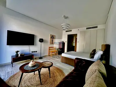 FULLY FURNISHED I SMART LAYOUT I COMMUNITY VIEW