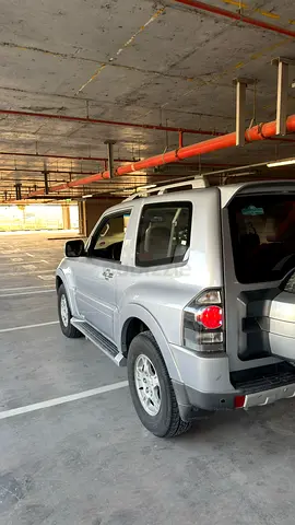 Mitsubishi Pajero GLS 2009 GCC Specs - Well Maintained 4x4