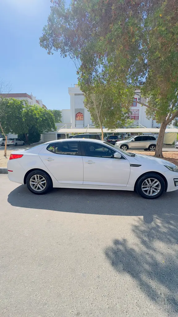 Kia Optima 2015 — photo 1 of 7