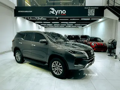 AED 1,850 // 20%DP // 2022 Toyota Fortuner VXR 4.0L V6