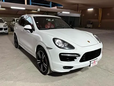2014 Porsche CAYENNE photo 7