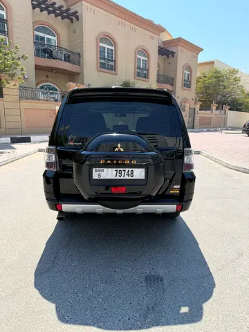 Mitsubishi Pajero 2018 GLS Top Line GCC Specs