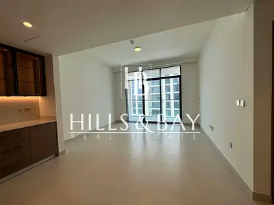 Bright & Modern Home | Handover Soon