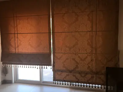 GOLD SATIN ROMAN BLIND SET
