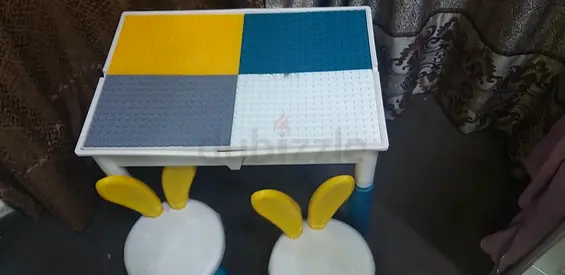 Kids activity lego table average condition
