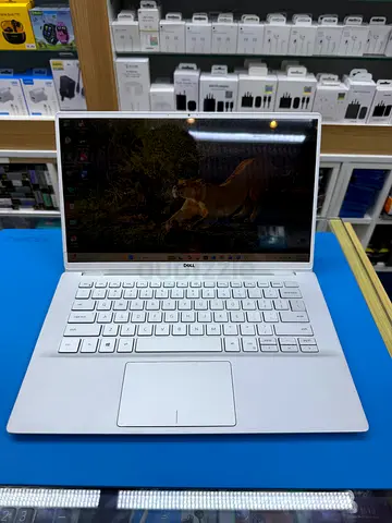 Dell Inspiron i7 10th Gen 8gb ram 256 ssd