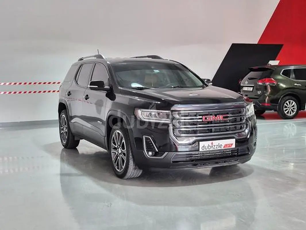 GMC Acadia 2023 — photo 1 of 14