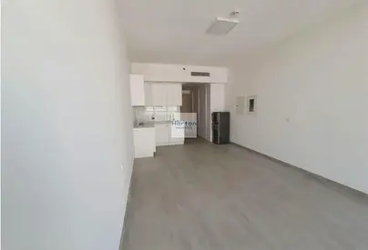 BRIGHT LAYOUT | VACANT | PRIME LOCATION