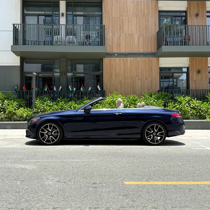 Mercedes-Benz C-Class 2021 — photo 1 of 8