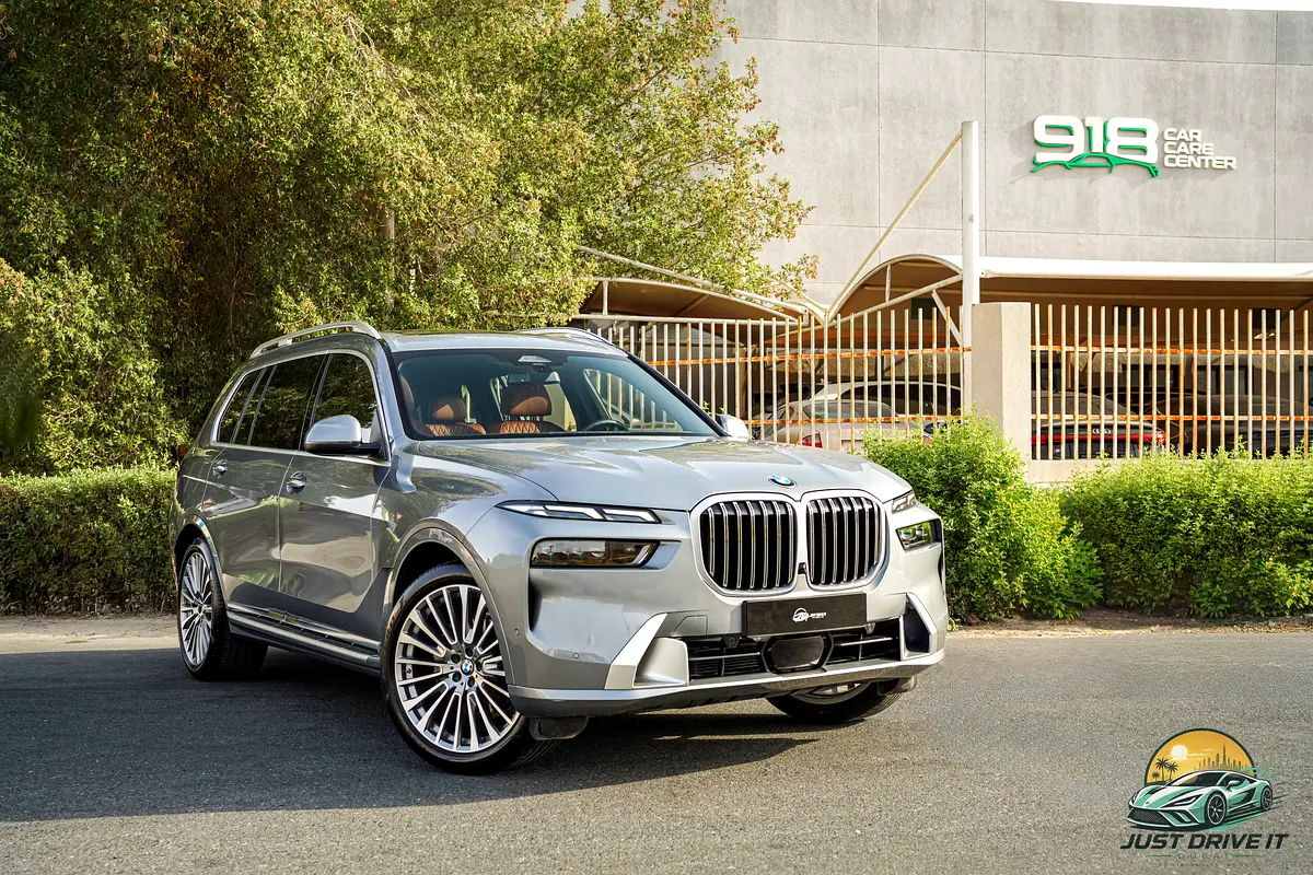 BMW X7 2023 — photo 1 of 20