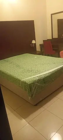Middle room available | Including bills | Next to Metro