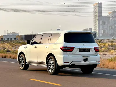 2013 Nissan PATROL 缩略图 3
