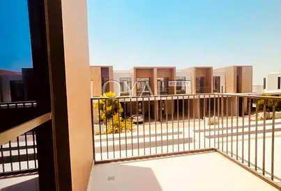 Single Row | Landscaped | Well Maintained