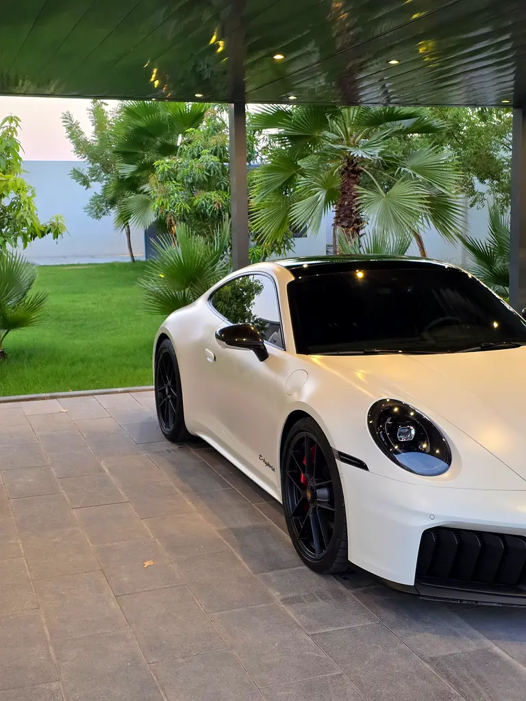 Porsche 911 2026 — photo 1 of 7
