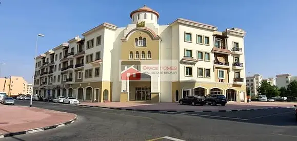 INTERNATIONAL CITY @ GREECE CLUSTER SHOP FOR RENT 50000/- 4 CHEQUES