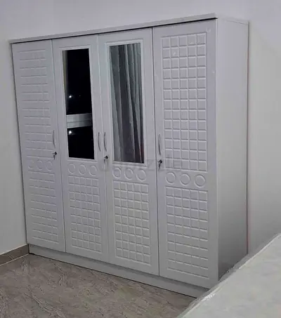 New White 4-Door Wardrobe with Mirror -