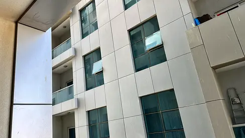 🏡 للبيع – شقة غرفة وصالة في أبراج سيتي تاور