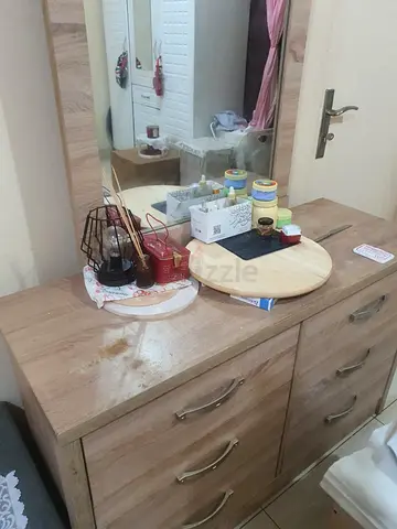 Beige Vanity For 130 dhs