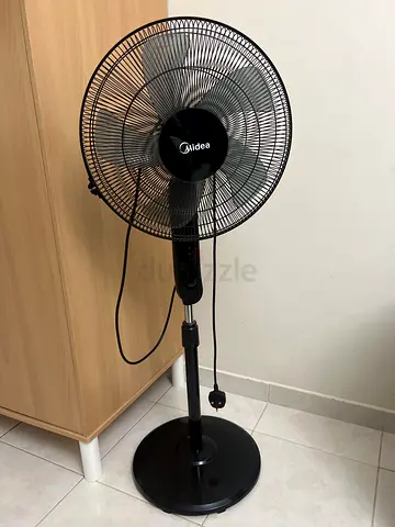Midea Black Pedestal Stand Fan - Good Working Condition