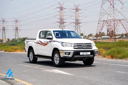2020 Toyota Hilux SR5 2.7L Petrol Manual 4WD | Double Cab Pickup | GCC Specs
