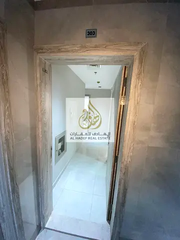 Al Jurf 3, behind the Chinese market, first occupancy, excellent spaces with one month free