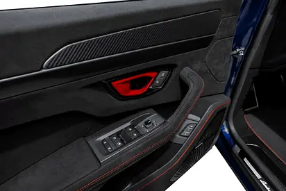 صورة 10 لـ 2023 Lamborghini URUS