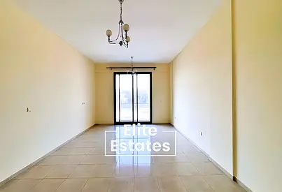 Next to School | Spacious room