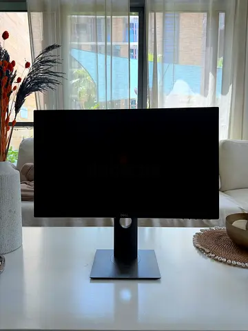 Dell P2419H 24” Full HD Monitor – Excellent Condition