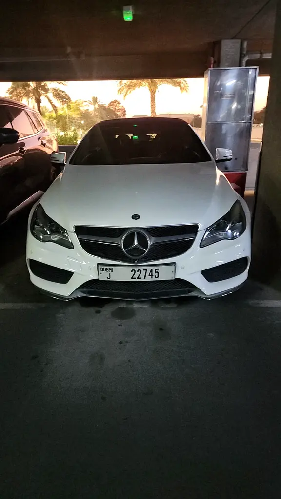Mercedes-Benz E-Class 2014 — photo 1 of 17
