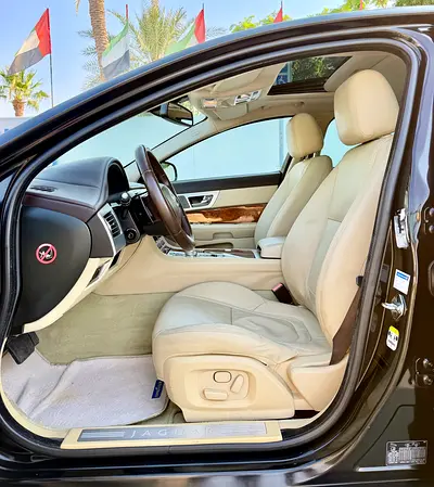 2012 Jaguar XF 照片 10