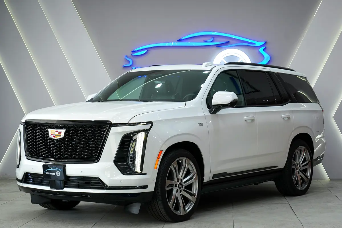 Cadillac Escalade 2025 — photo 1 of 20