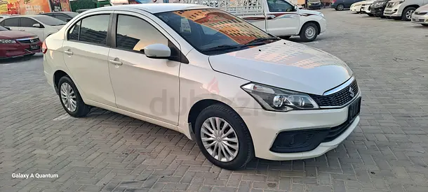 Suzuki cize 2022 modal accident free excllent condtion family used gcc