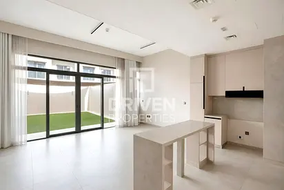 Spacious Garden | Ready to Move in | Area Expert