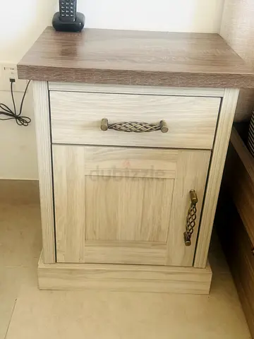Wood-finish bedside cabinet with drawer and cupboard - light oak