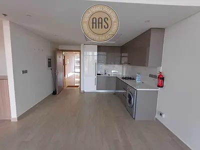 Luxurious and comfortable 1BHK with fully fitted kitchen only 70k ready to move