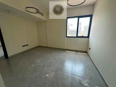 غرفه وصاله الخان مع باركينج مجاني خزائن بالحائط اتنين حمام اطلاله مفتوحه تسهيلات في الدفعات