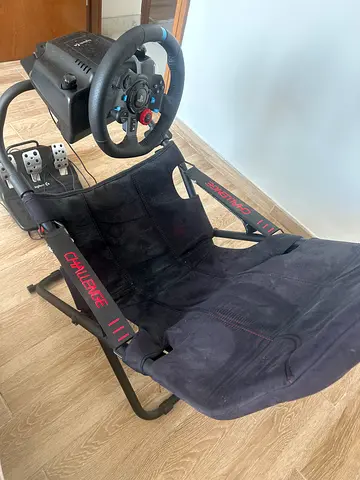 Racing Wheel Gaming Seat with Pedals and Wheel Stand - Good Condition