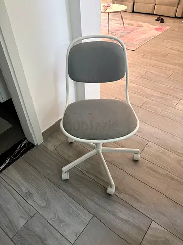 Ikea Modern Swivel Desk Chair with Grey Padding