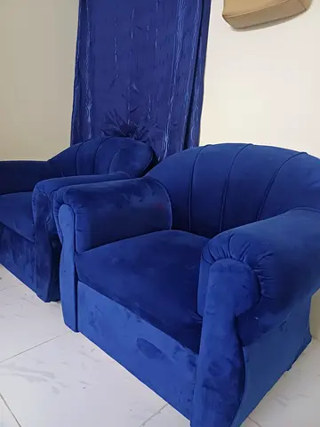 🎀Urgent Sale...Blue velvet 2-seater sofa in good condition....