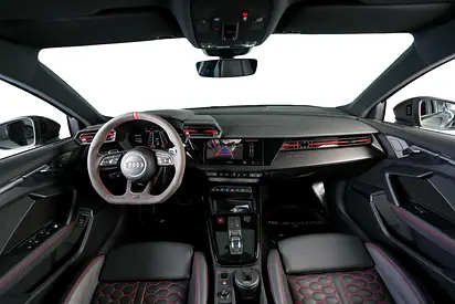 صورة 10 لـ 2022 AUDI RS3
