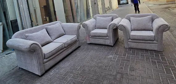 Sofa 5seter.   3+ 2...