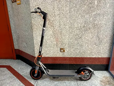 Segway electric scooter (foldable) - good working condition
