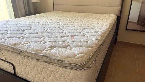 Mattress, Pillow top.