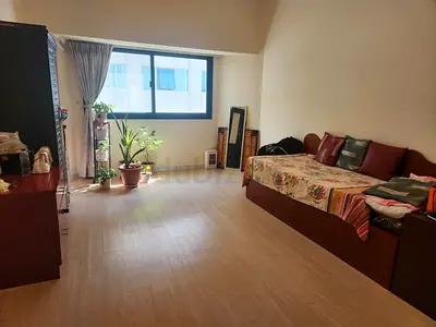 Furnished Room for Executive Girl