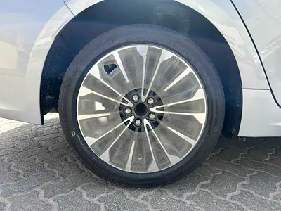 صورة مصغرة 18 لـ 2025 Toyota COROLLA